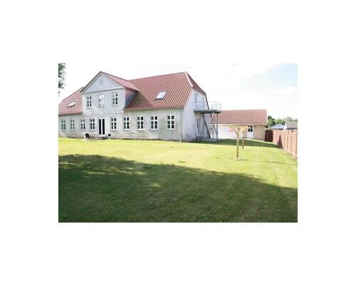 Stor 4 værelses i Skt. Klemens