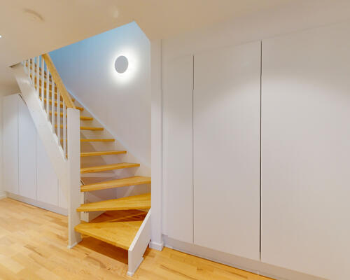 3-værelses bolig i 2 plan med altan!