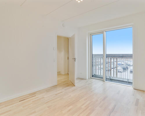 4-værelses bolig i 2 plan med egen tagterrasse!