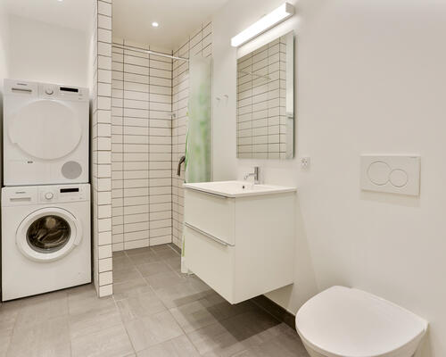 4-værelses bolig i 2 plan med egen tagterrasse!