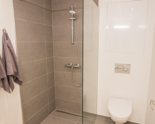 Dejlig 3-værelses lejlighed med altan på Kildestrømmen