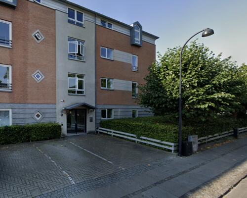 Dejlig seniorbolig med altan