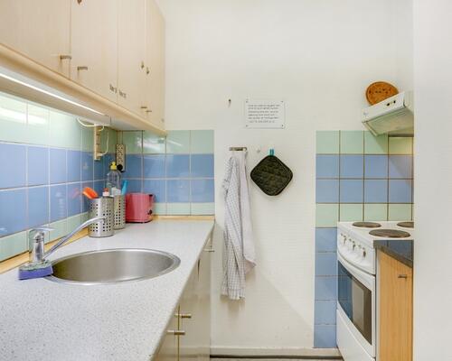 Stort og lyst værelse