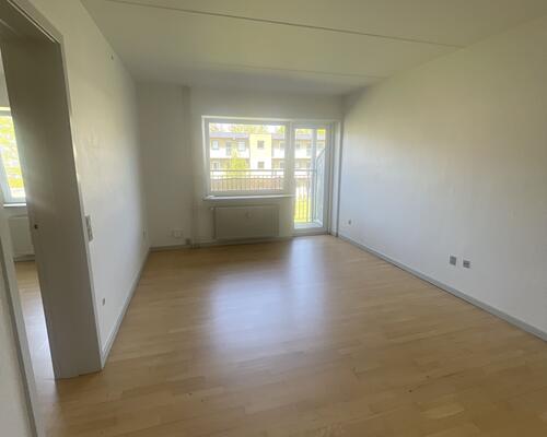 2-værelses 1. sals lejlighed er ledig på Heliosvænget, 5250 Odense SV.