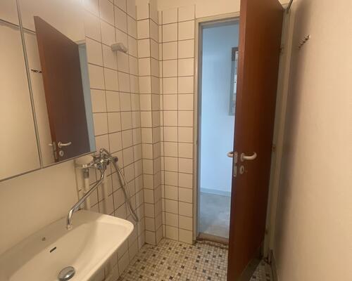 2-værelses 1. sals lejlighed er ledig på Heliosvænget, 5250 Odense SV.