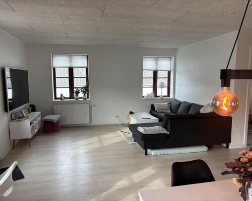 5 værelses med egen vestvendt have ☀️