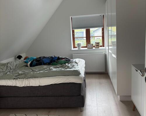 5 værelses med egen vestvendt have ☀️