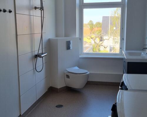 Total nyistandsat 4 værelses lejlighed centralt i Gram 