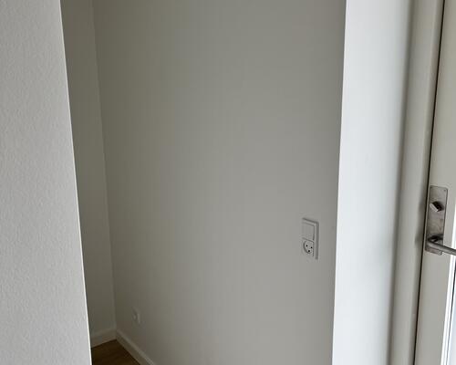 På 4 sal, ende lejlighed. med rigtig god udsigt. billederne er fra en anden lejlighed, som er helt magen til.