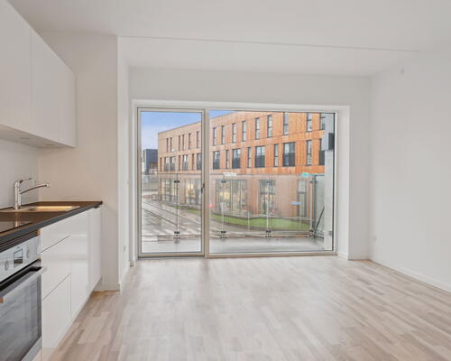 Egedal Stationsby - Praktisk og god 2 vær. med altan