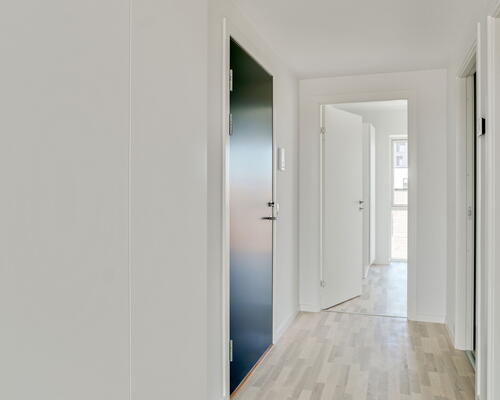 Egedal Stationsby - Skøn, indbydende lejebolig med privat terrasse og fantastisk grøn udsigt