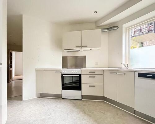 Delevenlig 3-værelses lejlighed tæt på UNI