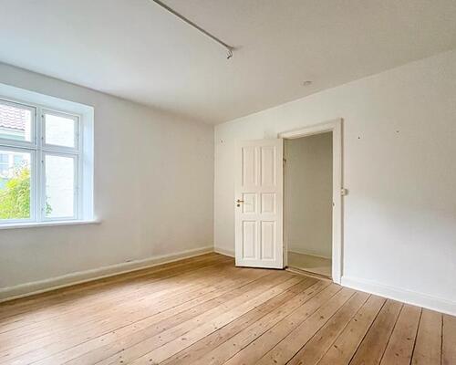 Delevenlig 3-værelses lejlighed tæt på UNI