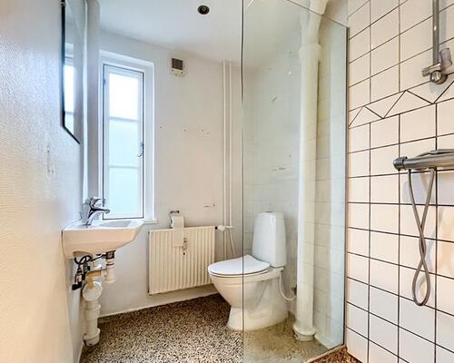 Delevenlig 3-værelses lejlighed tæt på UNI