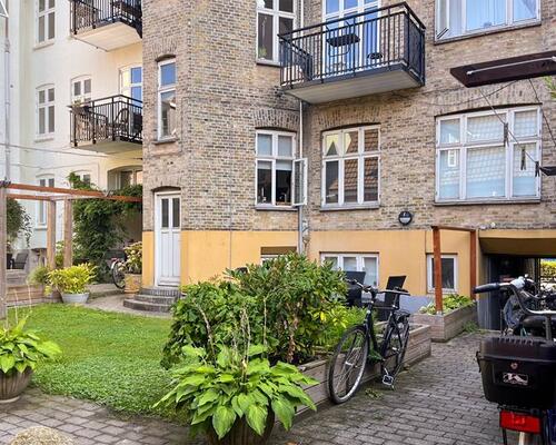 Delevenlig 3-værelses lejlighed tæt på UNI