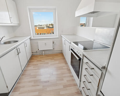 3 værelses lejlighed på 87 m² med mulighed for indretning af endnu et værelse.