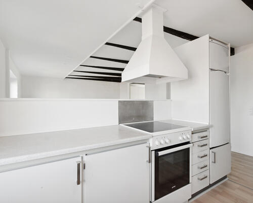 3 værelses lejlighed på 87 m² med mulighed for indretning af endnu et værelse.