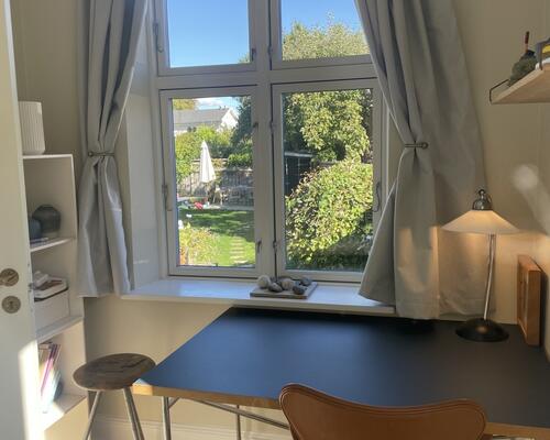 Flot villalejlighed med 3 soveværelser til udlejning i 3 mdr.