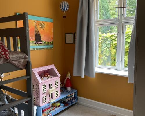 Flot villalejlighed med 3 soveværelser til udlejning i 3 mdr.