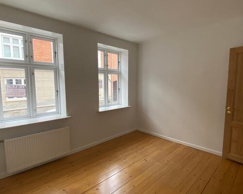 Charmerende 2 vær. lejlighed til leje nu i hjertet af Viborg.