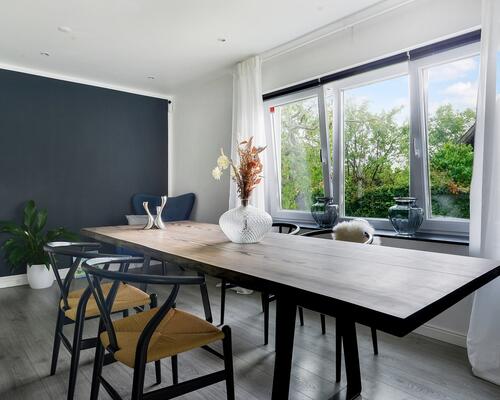 Flot nyistandsat villa på 162 etagemeter (115+47m2)