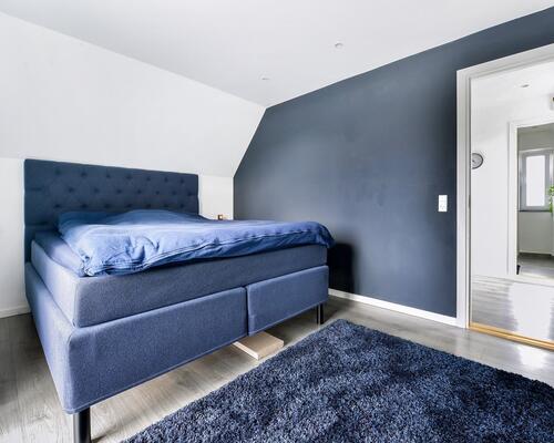 Flot nyistandsat villa på 162 etagemeter (115+47m2)