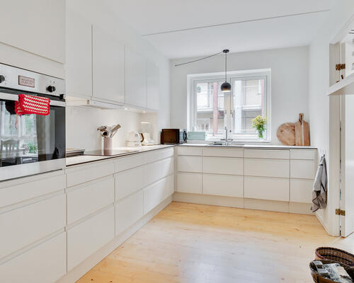 Renoveret 3 værelses lejlighed på 88 m²