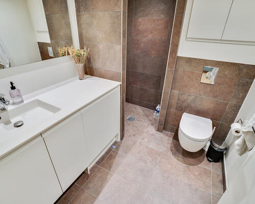 Renoveret 3 værelses lejlighed på 88 m²