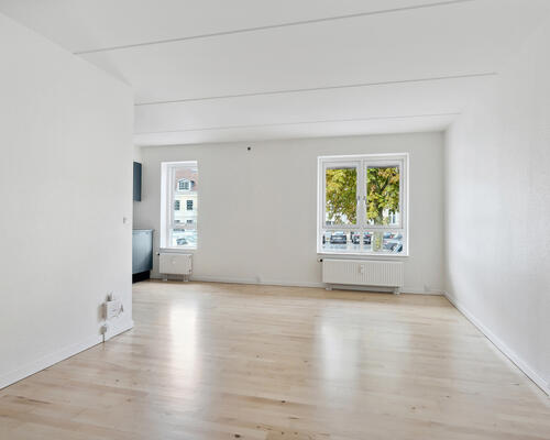 2 værelses renoveret lejlighed på 69 m²