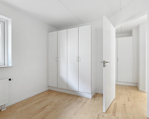 2 værelses renoveret lejlighed på 69 m²