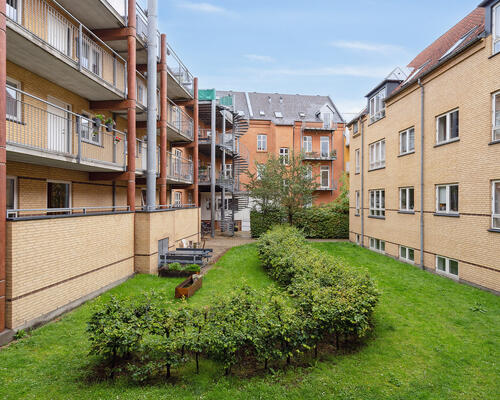 2 værelses renoveret lejlighed på 69 m²
