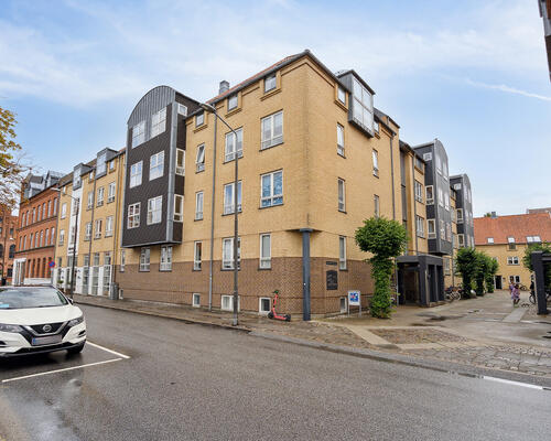 2 værelses renoveret lejlighed på 69 m²