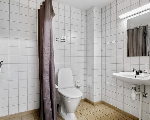 2 værelses renoveret lejlighed på 69 m²