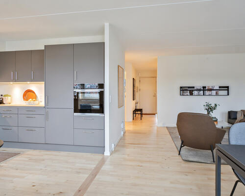 3 værelses nyere renoveret lejlighed på 89 m² midt i Aalborg i sikre og trygge rammer.