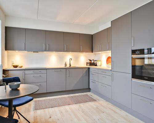 3 værelses nyere renoveret lejlighed på 89 m² midt i Aalborg i sikre og trygge rammer.