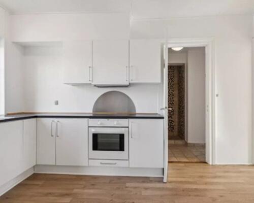 3 vær. lejlighed til leje i Gesten. 101m2