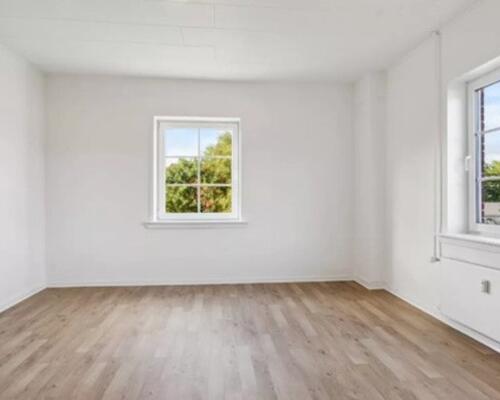 3 vær. lejlighed til leje i Gesten. 101m2