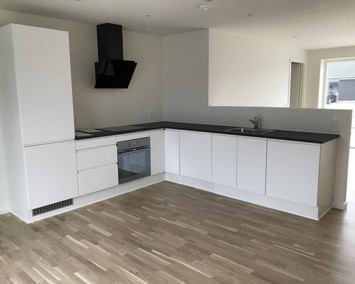 4 vær. rækkehus udlejes