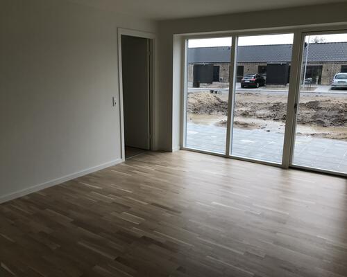 4 vær. rækkehus udlejes