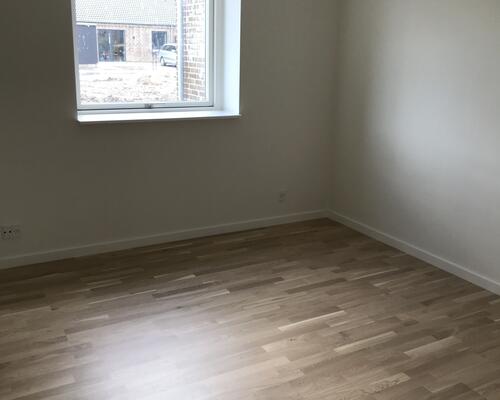 4 vær. rækkehus udlejes