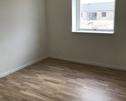 4 vær. rækkehus udlejes