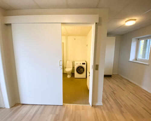 Rummelig 2-værelses lejlighed i Nørresundby