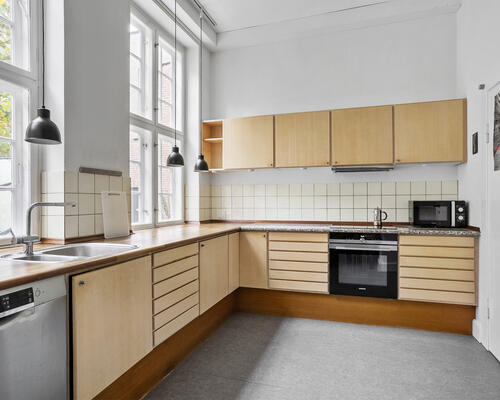 8 værelses hus i København K