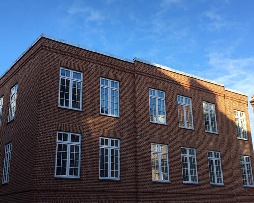 Utrolig lækker 3-værelses lejlighed LIGE ved gågaden