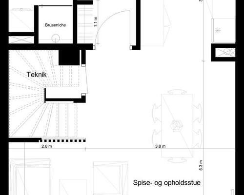 Lyst 4-værelses rækkehus med to badeværelser, carport og to terrasser
