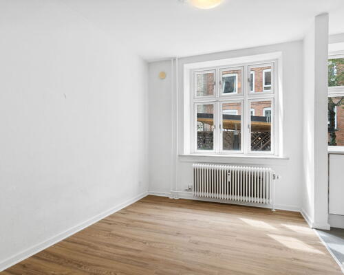 Central 2-værelses ved Aalborg Banegård med lyst køkken