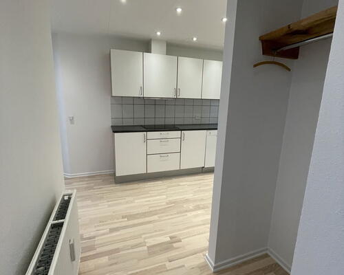 Stor og delevenlig 4-værelses på 138 m2 med køkken-alrum, bryggers og gårdadgang.