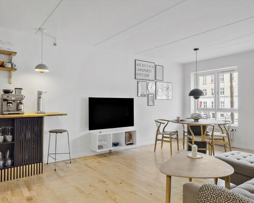 2 værelses lejlighed på 80 m²