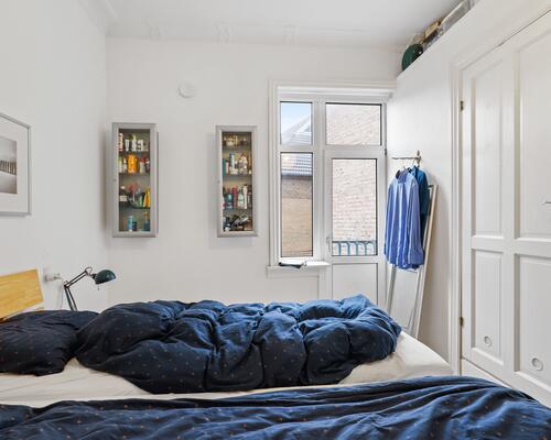 Luksus herskabslejlighed i smuk ejendom