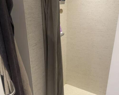 *Perfekt dele lejlighed. Tæt på by, indkøb og tog stationen - mulighed for indskudsfri via vores samarbejdspartner.